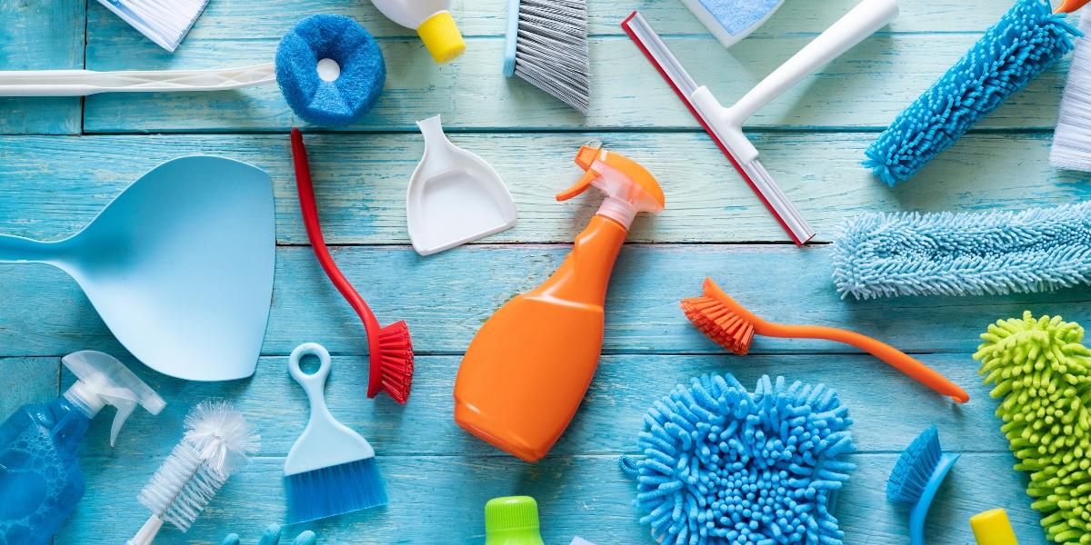 5 Things To Help Keep Your House Clean Until Spring - 2ST